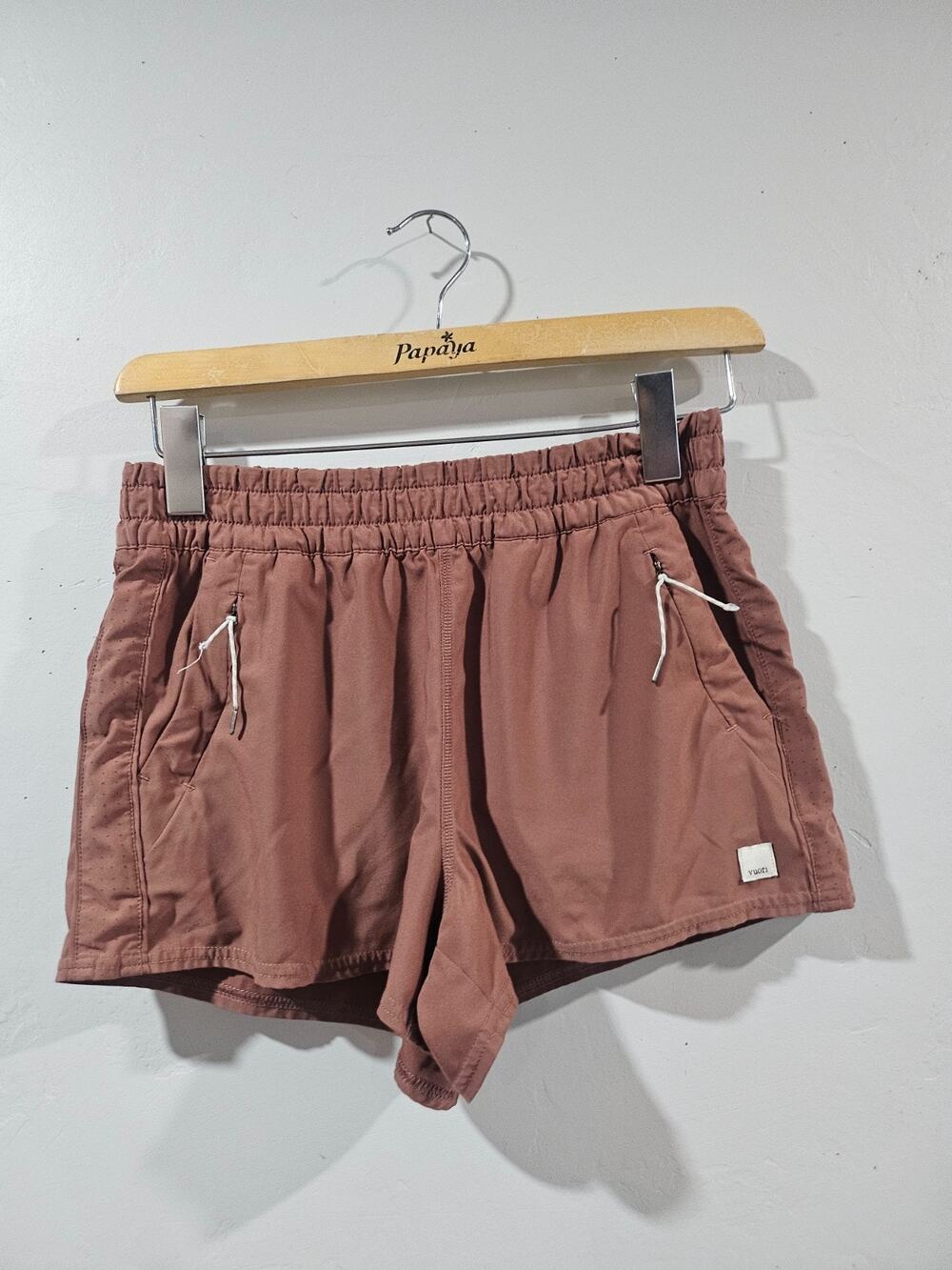 Vuori Women's Dash Shorts 2.0 in Desert Rose VW367 Size S
